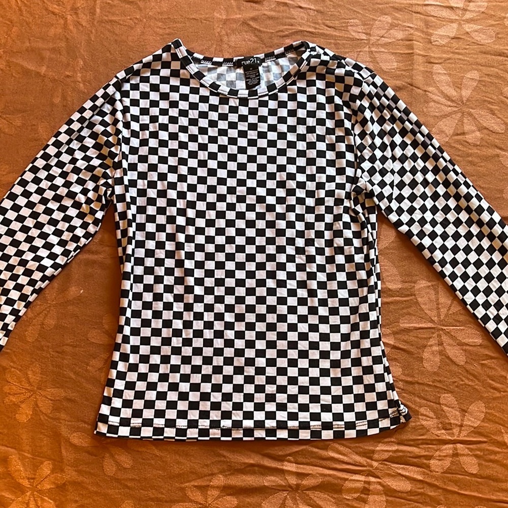 Rue21 Checkered Pattern Black White Stretch Long-Sleeve, Size Medium/M (Junior)
